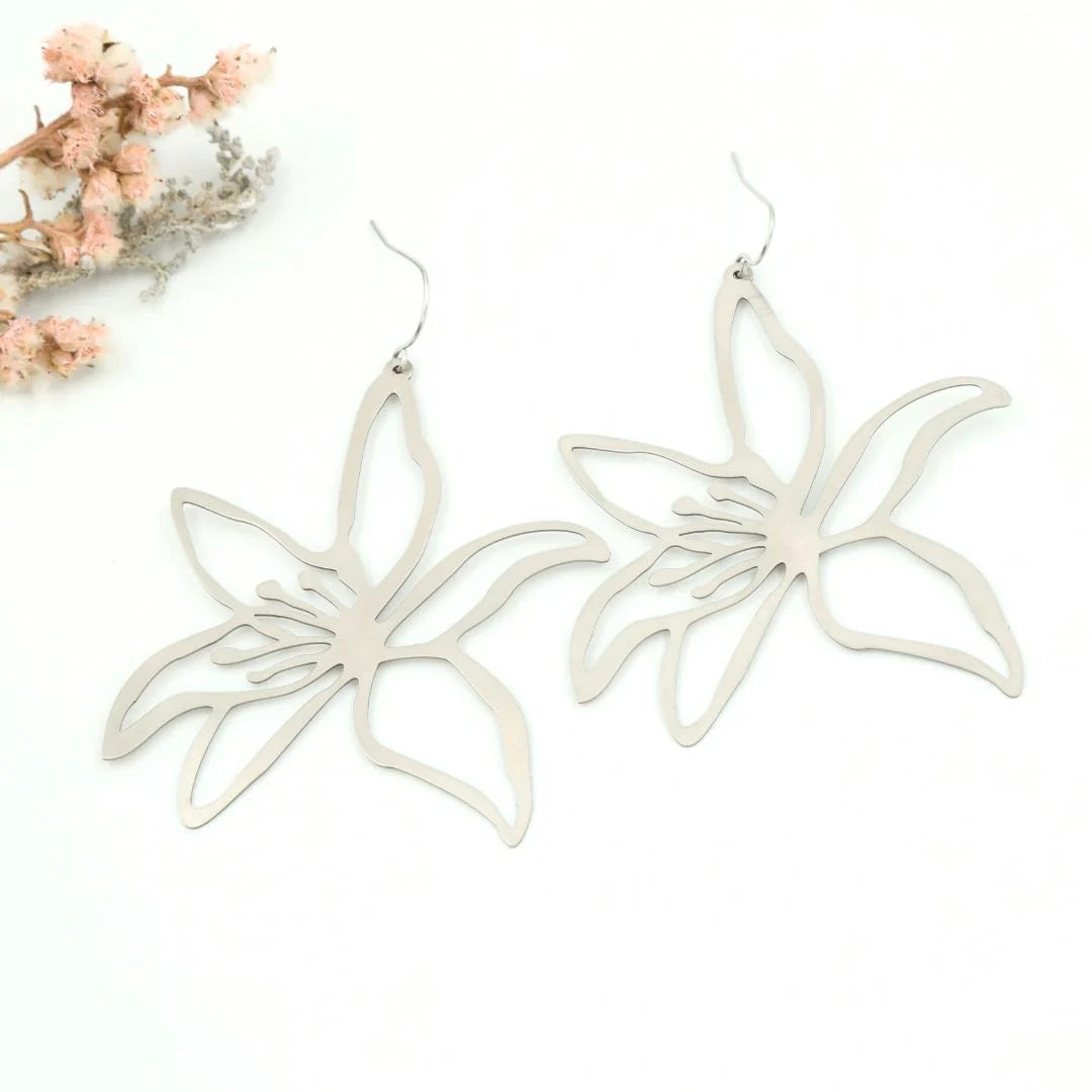 Wild Lilly Dangles